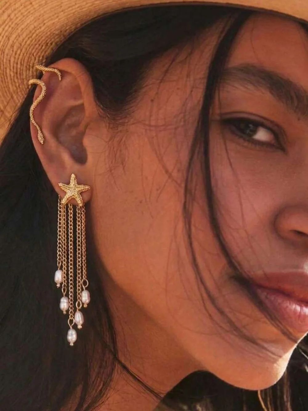 Gold Starfish Pearl Drop Earrings Q1119